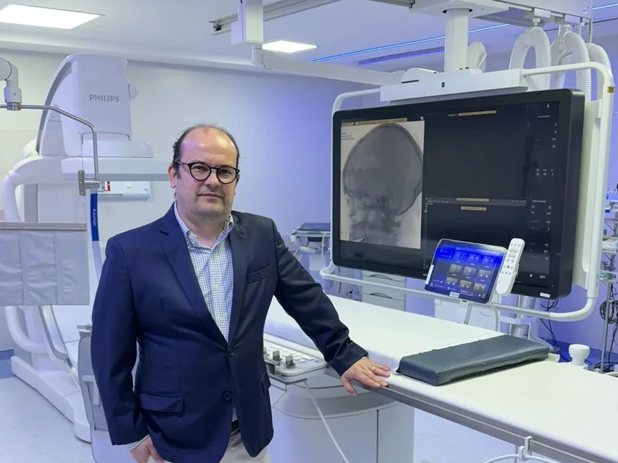 Dr. Marcos Spadoni na sala de angiografia